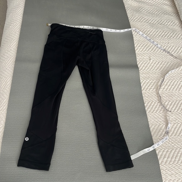 lululemon athletica cropped leggings size 2 - Picture 4 of 8
